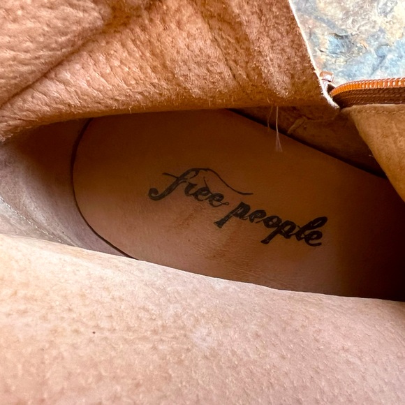 NWOB  Free People Kenna Platform Clog Boots Size 39 retro style / boho/ - Picture 8 of 8